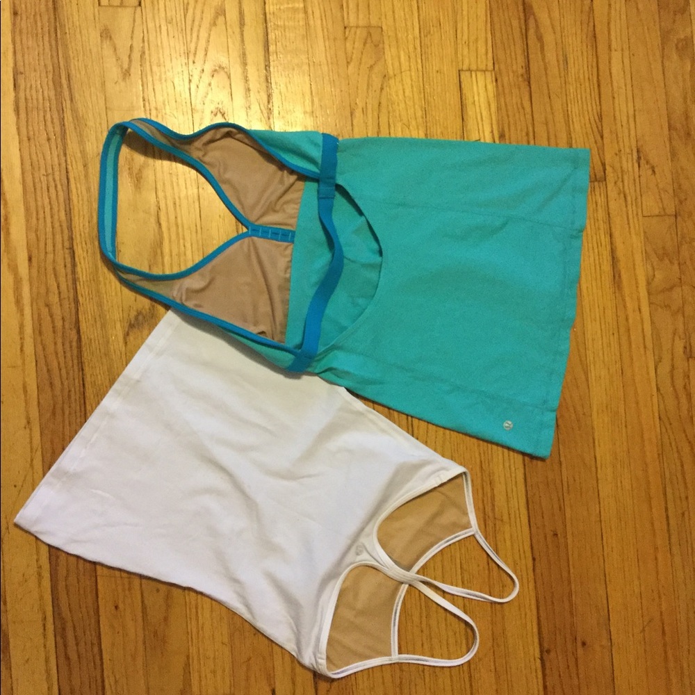 Lululemon tops size 2 and 4